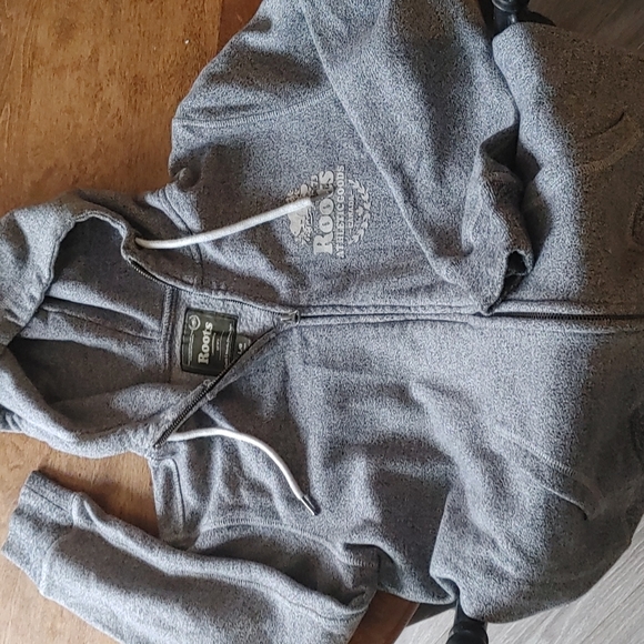 Roots Zip Up Sweater - Picture 3 of 3